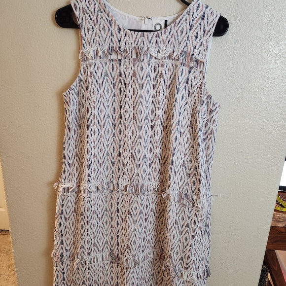 Akemi + Kin Oreley Tweed Fringe Sleeveless Shift Dress Size 6 - Picture 5 of 11